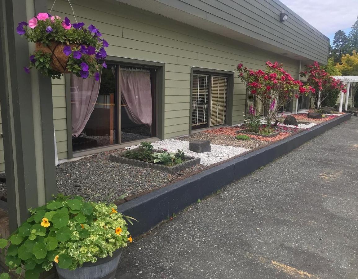 Airport Inn Port Hardy Dış mekan fotoğraf